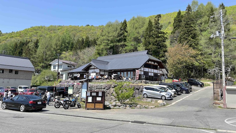 お店周りの駐車場の画像