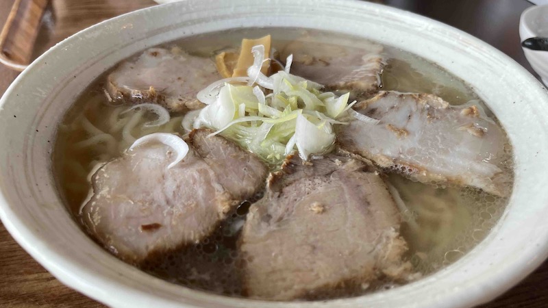 実際に食べた「奥裏磐梯 らぁめんや」の山塩ラーメン