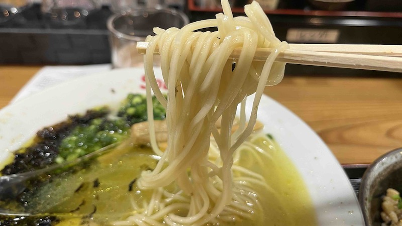 Soupmenの牡蠣塩ラーメンの麺画像